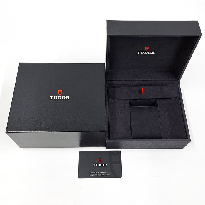 TUDOR  
Ranger  
With box and warranty card