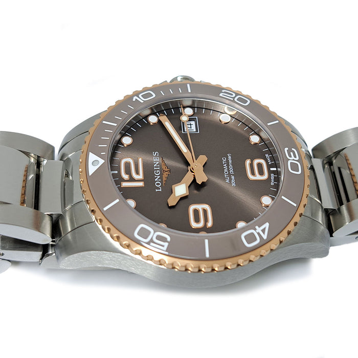 LONGINES  
HydroConquest  
With Warranty Card