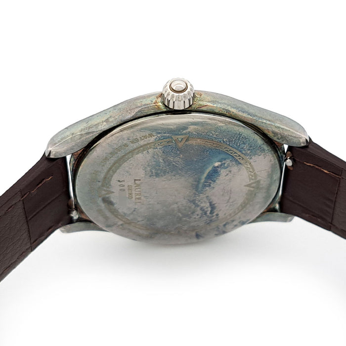 SEIKO 
Laurel
