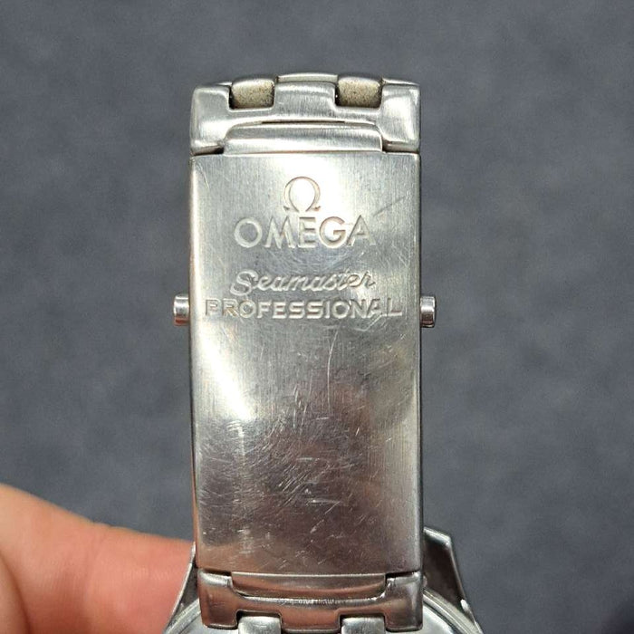 【WHOLESALES】
OMEGA
Box (outer and inner box deteriorated)