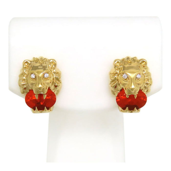GUCCI 
ライオンヘッド ピアス