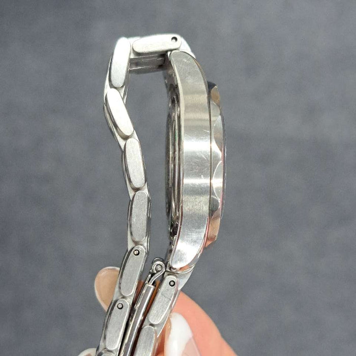 【WHOLESALES】
OMEGA
2582
Inner box (deteriorated, no cushion) Guarantee