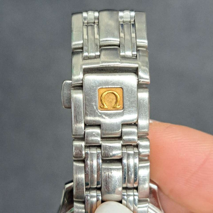 【WHOLESALES】
OMEGA
2582
Inner box (deteriorated, no cushion) Guarantee
