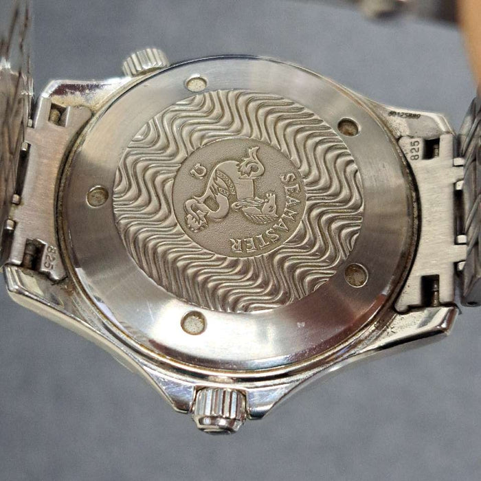 【WHOLESALES】
OMEGA 
2531.8 
箱(内箱劣化)　ギャランティ