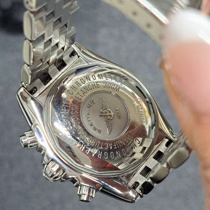 【INGROSSO】
BREITLING
A13356
Scatola, garanzia, certificato cronometro