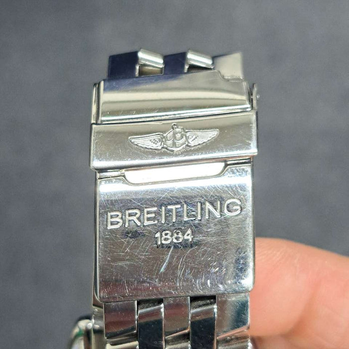 【INGROSSO】
BREITLING
A13356
Scatola, garanzia, certificato cronometro
