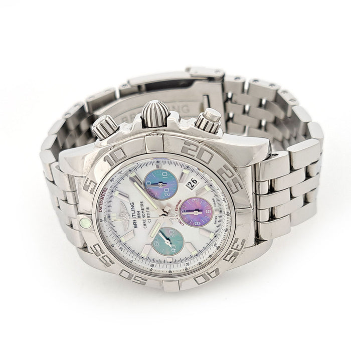 BREITLING
Chronomat 44 Japan Edition
Box and guarantee included