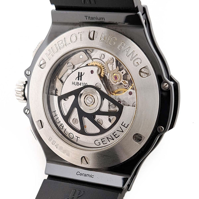 HUBLOT 
ビッグ・バン ブラックマジック 
箱ギャラ付