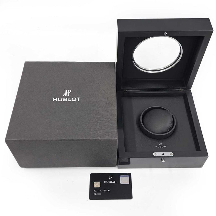 HUBLOT 
ビッグ・バン ブラックマジック 
箱ギャラ付