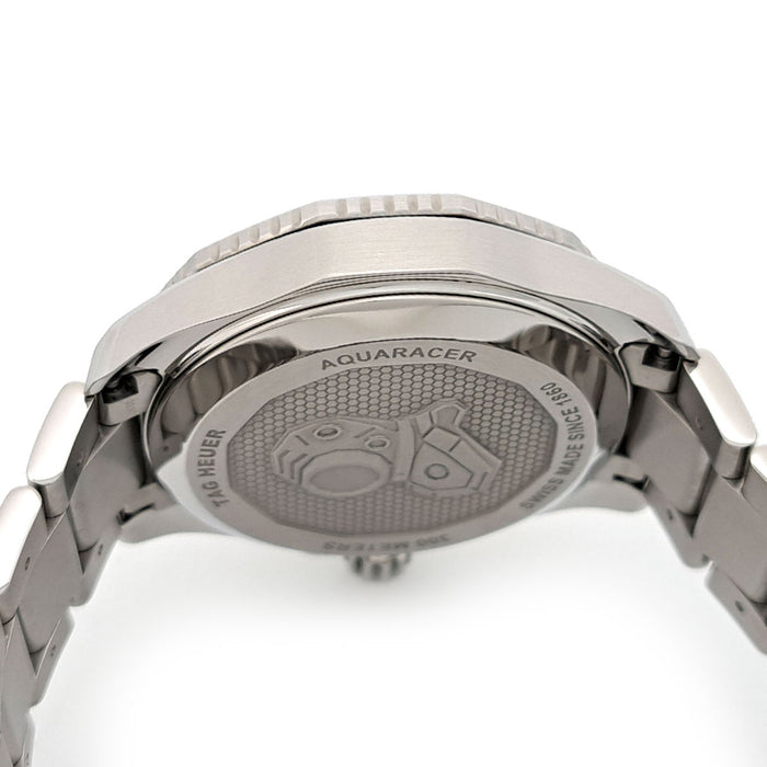 TAG HEUER 
Aquaracer Professional 300 GMT 
Avec boîte et carte de garantie