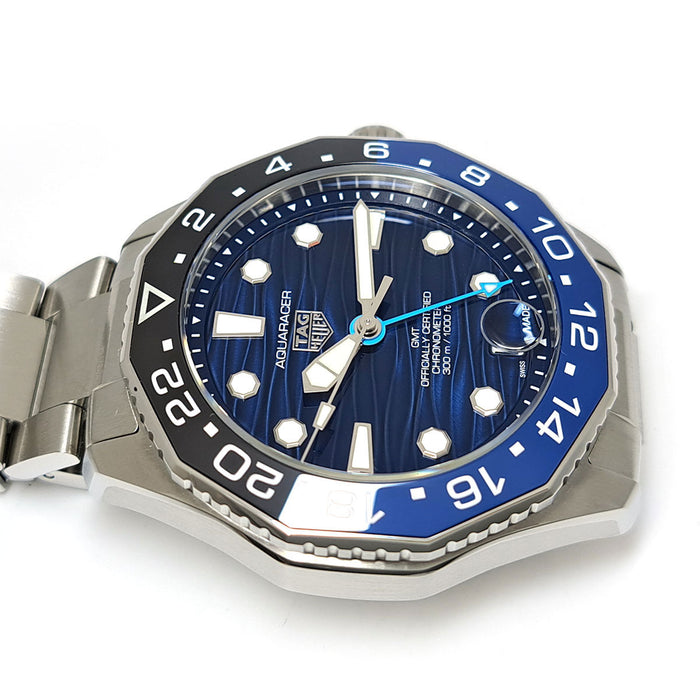 TAG HEUER 
Aquaracer Professional 300 GMT 
Avec boîte et carte de garantie