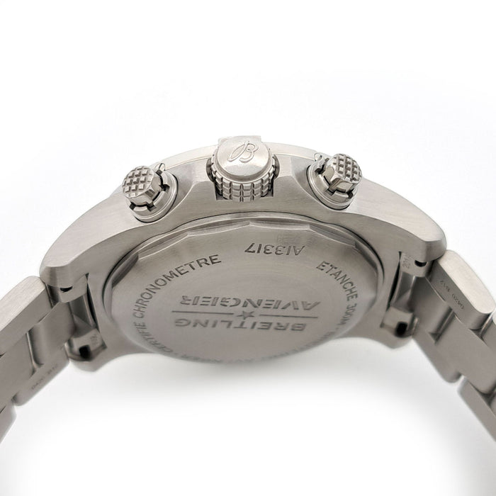 BREITLING 
Avenger chronographe 
Avec boîte et papiers