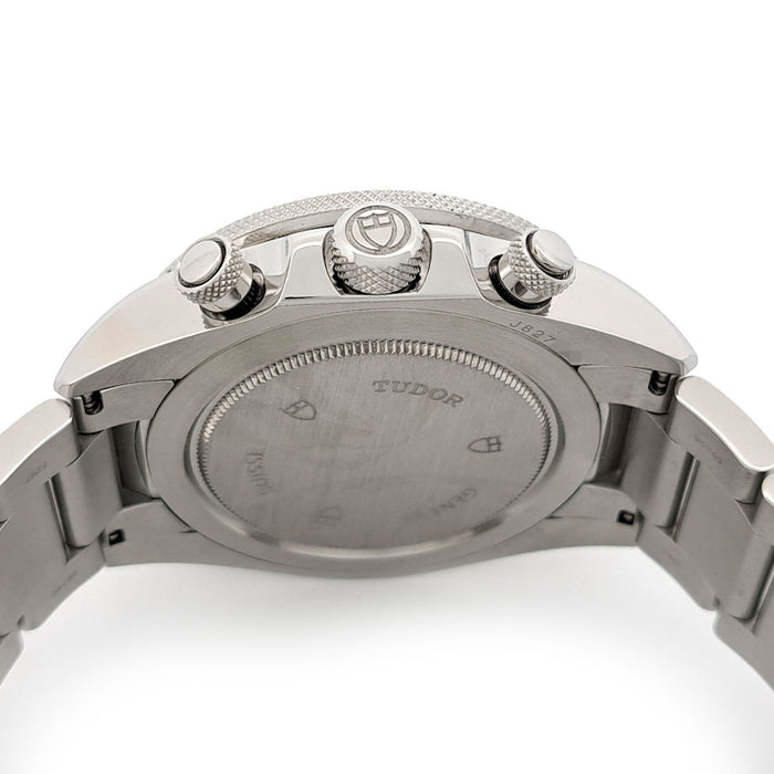 TUDOR 
Heritage Chrono 
With box