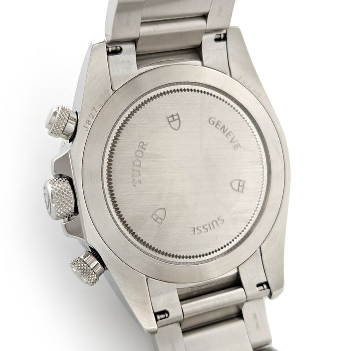TUDOR 
Heritage Chrono 
With box