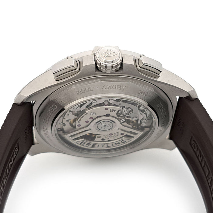 BREITLING 
Avenger B01 Chronographe 44 
avec boîte et papiers