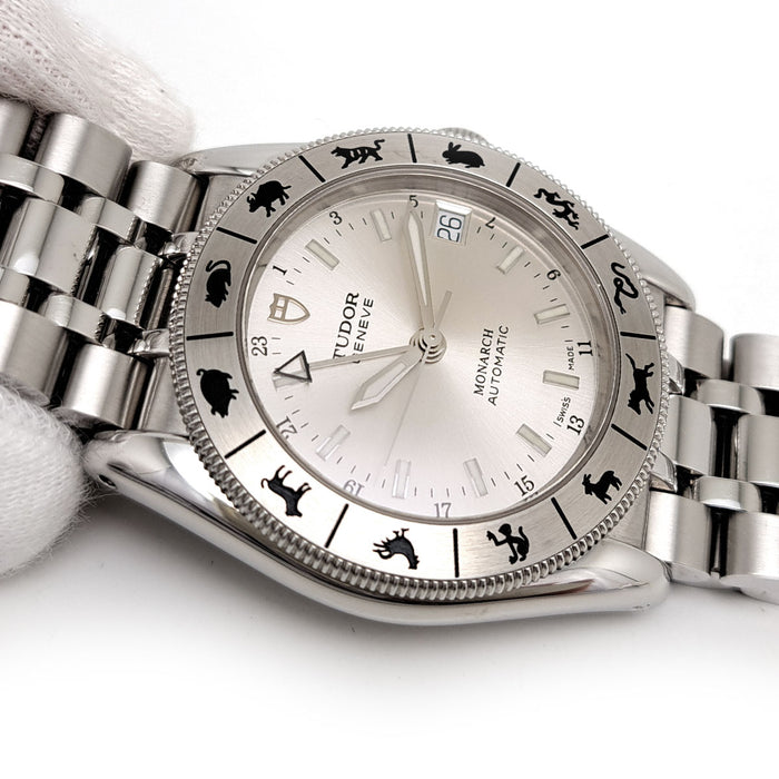 TUDOR 
モナーク 干支ベゼル