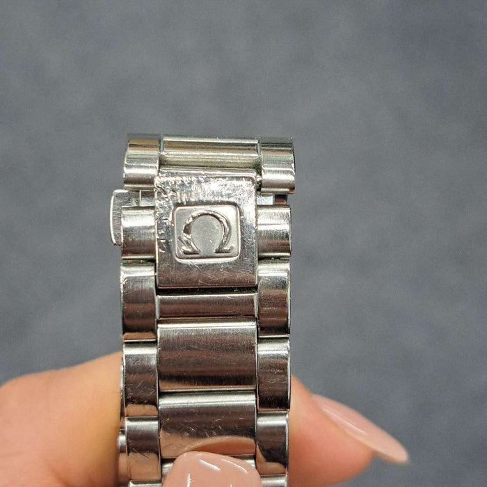 【WHOLESALES】
OMEGA
2518.3
Inner box (deteriorated, unusable), guarantee, pictogram