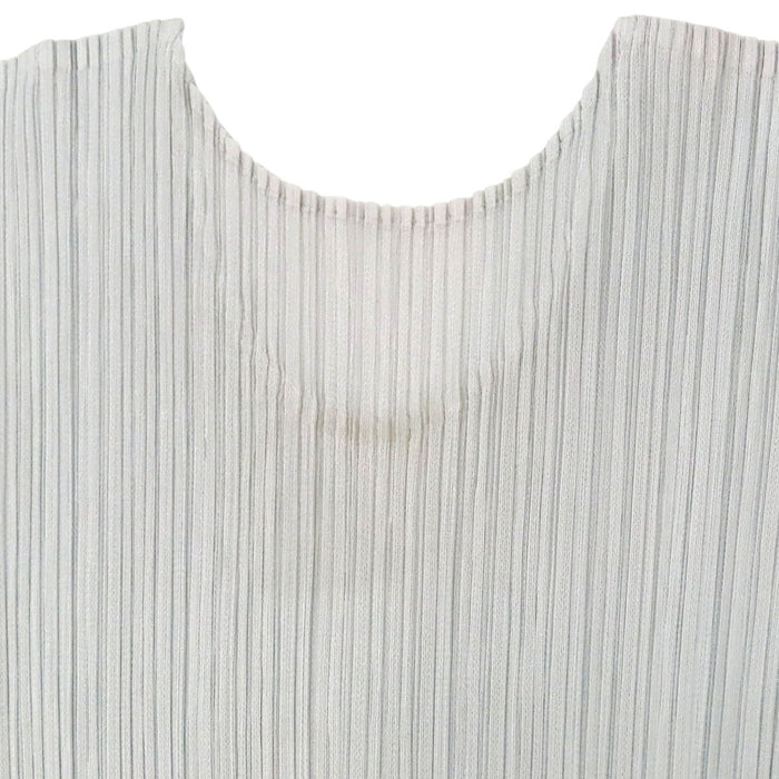 PLEATS PLEASE 
プリーツプリーズ イッセイミヤケ クルーネック 
ショートスリーブ カットソー