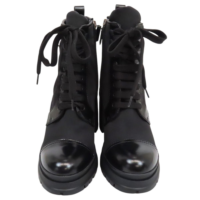 PRADA 
三角ロゴ レザー ヒール Re-Nylon 
トライアングル レースアップ ショートブーツ