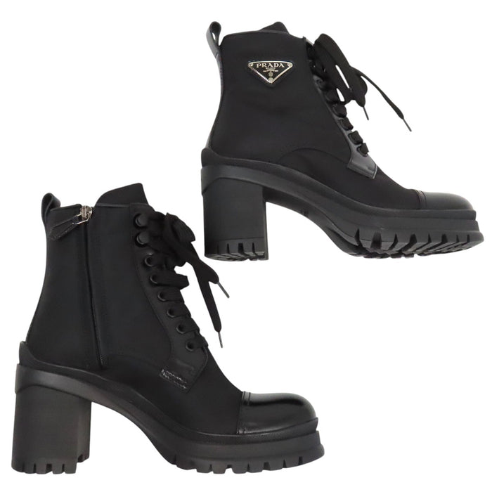 PRADA 
三角ロゴ レザー ヒール Re-Nylon 
トライアングル レースアップ ショートブーツ