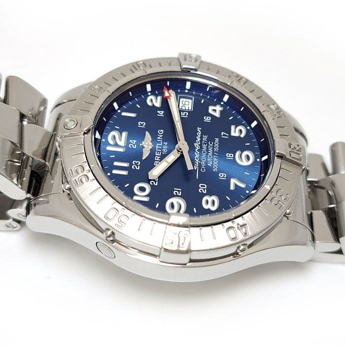 BREITLING 
Superocean 
Avec boîte et papiers de garantie