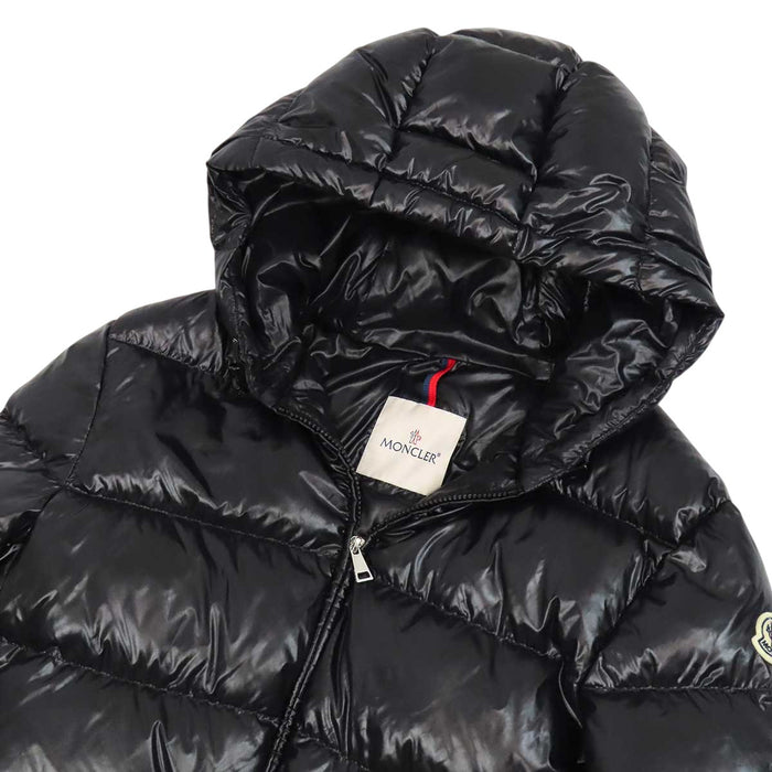 MONCLER 
2024年製 ワッペン ショート丈 ナイロン 
BAYARD ダウンジャケット