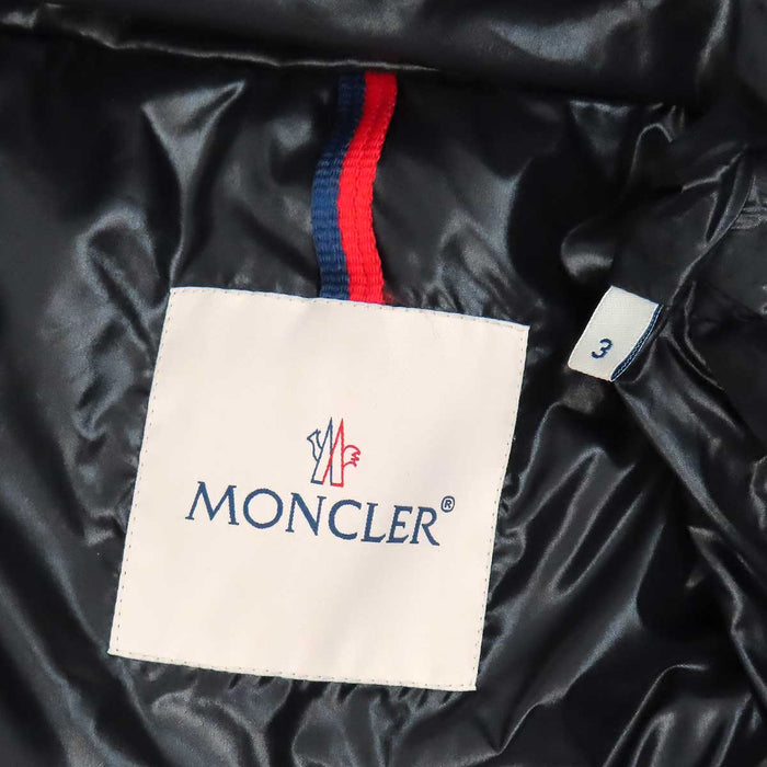 MONCLER 
2024年製 ワッペン ショート丈 ナイロン 
BAYARD ダウンジャケット