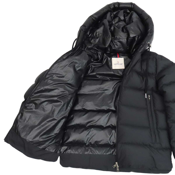 MONCLER 
2024年製 ワッペン フーデッド 
CARDERE カーデーレ ダウンジャケット