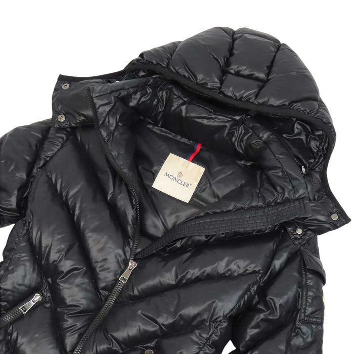MONCLER 
ロゴ ワッペン フード ダブルジップ 
BROUEL ダウンジャケット
