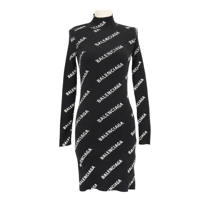 BALENCIAGA 
ハイネック ナイロン リブ タイト 総柄 
ロゴ 総柄 ワンピース
