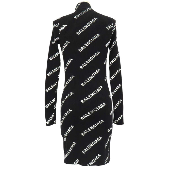 BALENCIAGA 
ハイネック ナイロン リブ タイト 総柄 
ロゴ 総柄 ワンピース