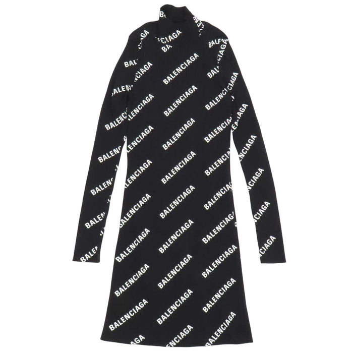BALENCIAGA 
ハイネック ナイロン リブ タイト 総柄 
ロゴ 総柄 ワンピース
