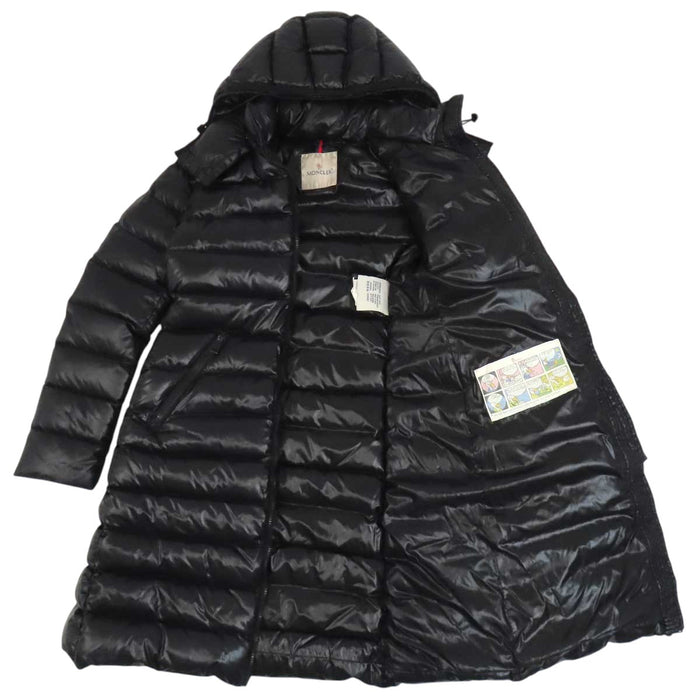 MONCLER 
ロゴ ワッペン ナイロン 
MOKA モカ ダウンコート