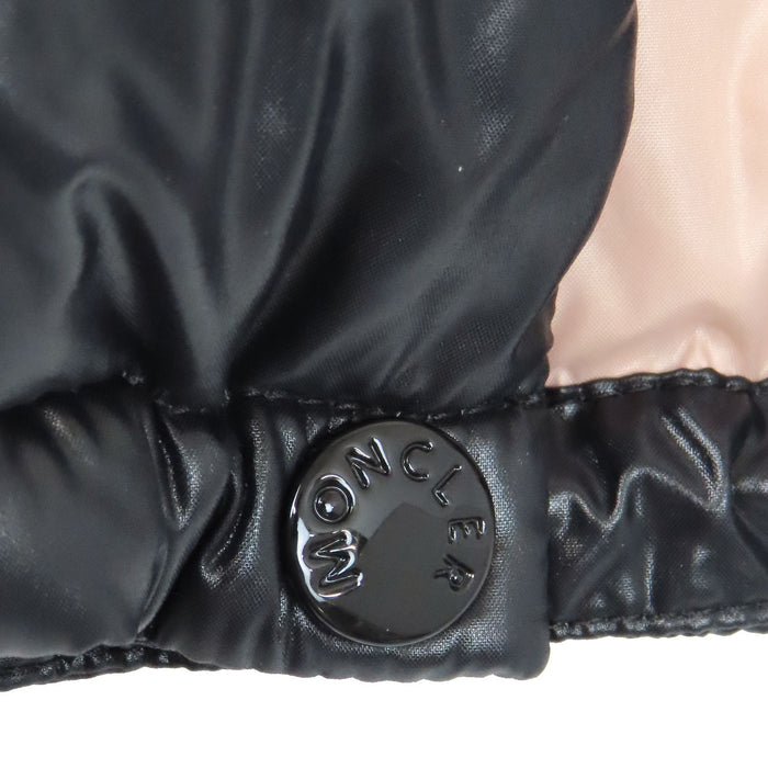MONCLER 
ワッペン ナイロン フード ショート 
BARDANETTE ダウンジャケット