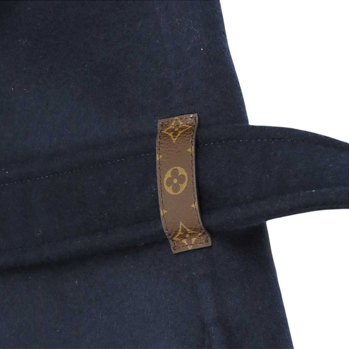 LOUIS VUITTON 
ウール ベルト付き 
モノグラム フーデッド ラップコート