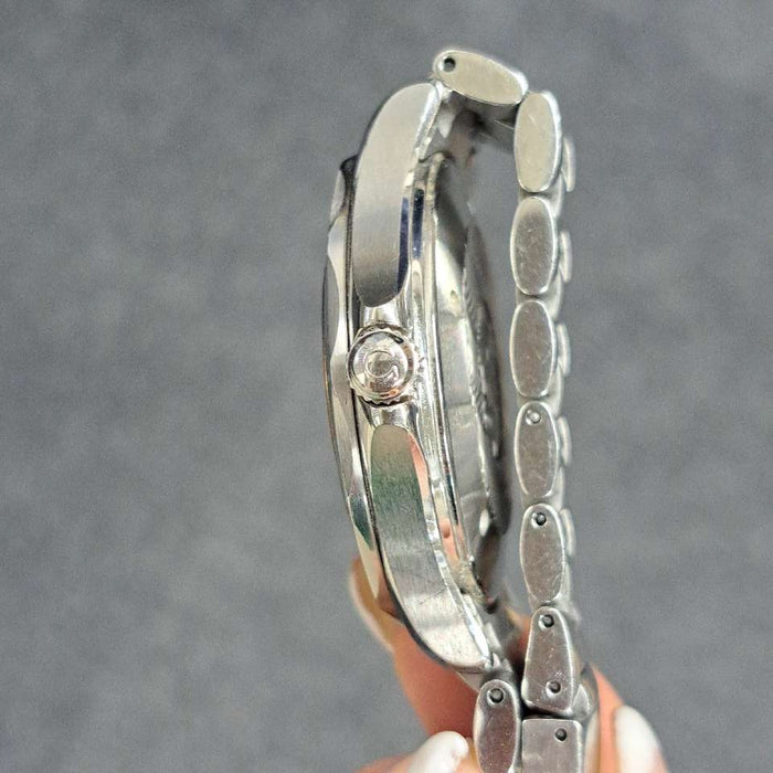 【WHOLESALES】
OMEGA 
箱