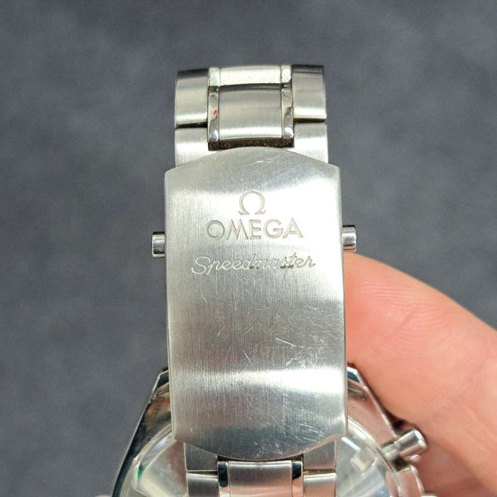 【WHOLESALES】
OMEGA 
3220.5 
箱(内箱劣化)　ギャランティ　ピクトグラム　クロノメーター証