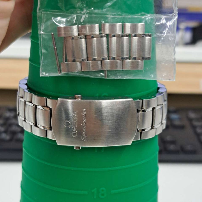 【WHOLESALES】
OMEGA 
3220.5 
箱(内箱劣化)　ギャランティ　ピクトグラム　クロノメーター証