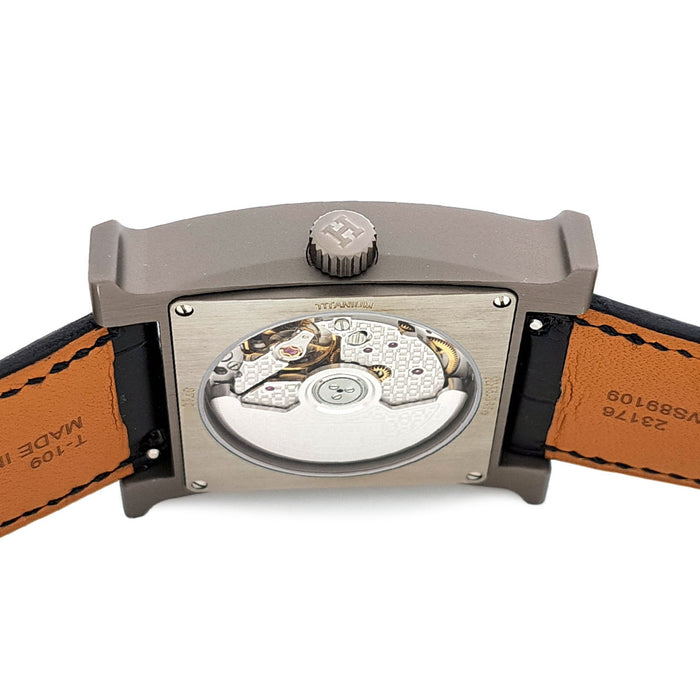 HERMES 
Hウォッチ ブラックチタン 
箱付