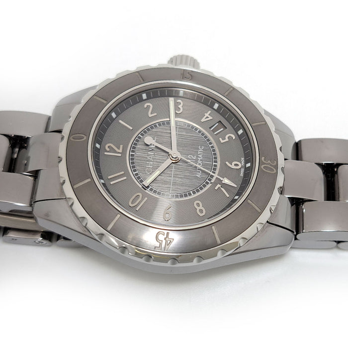 CHANEL 
J12 クロマティック 38MM 
箱ギャラ付