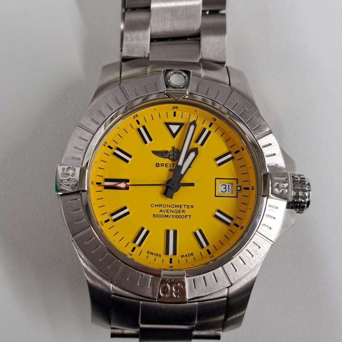 【WHOLESALES】
BREITLING
A17319
Avenger Automatic 45 Seawolf
Box, Guarantee