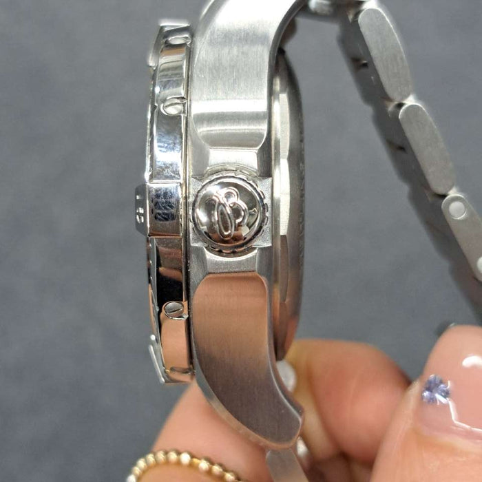 【WHOLESALES】
BREITLING
A17319
Avenger Automatic 45 Seawolf
Box, Guarantee