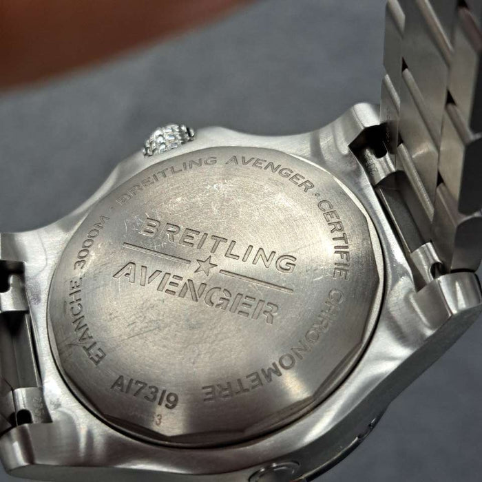 【WHOLESALES】
BREITLING
A17319
Avenger Automatic 45 Seawolf
Box, Guarantee