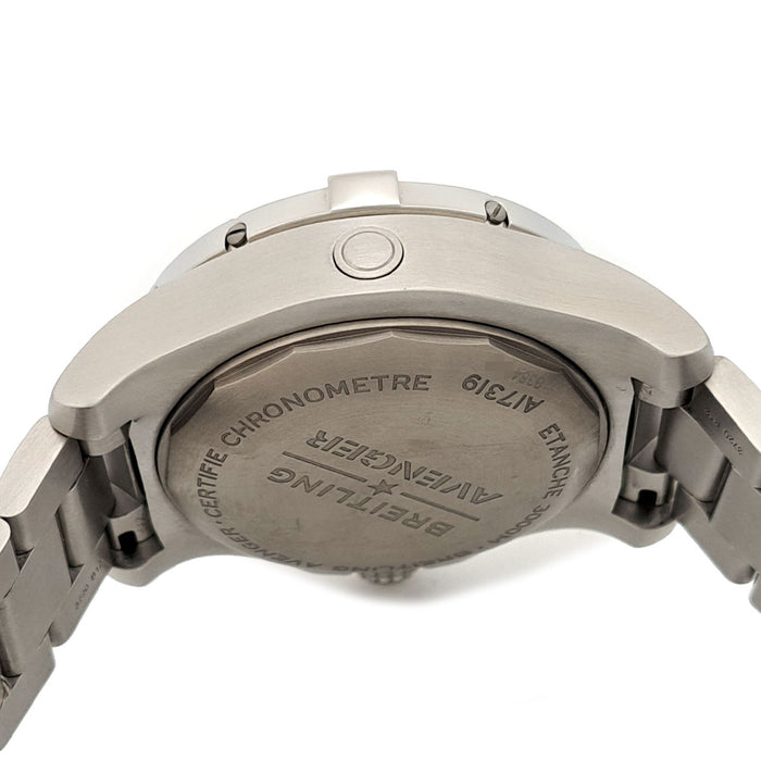 BREITLING 
Avenger Automatic 45 Seawolf 
With box and warranty