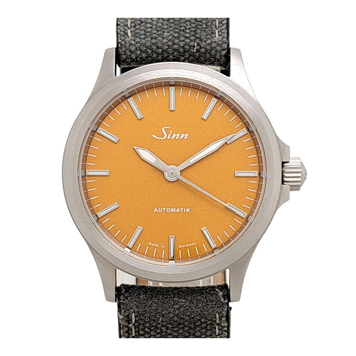 Sinn 
556 シトリンイエロー リミテッド 
箱ギャラ付