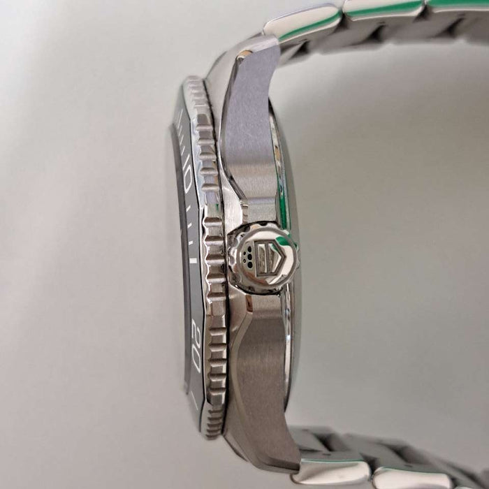 【WHOLESALES】
TAG HEUER
WBP5110
Box, Guarantee (date only)
