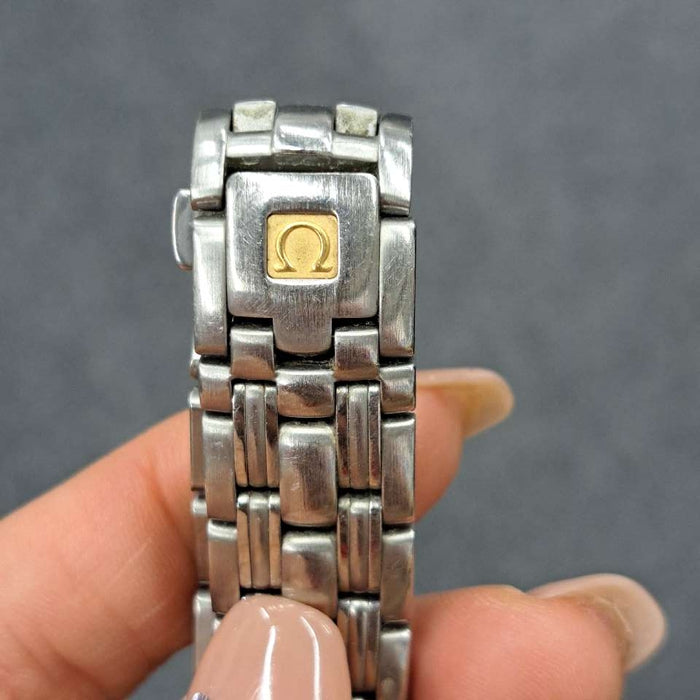 【WHOLESALES】
OMEGA
25718100
Box (with deterioration) Guarantee (no date)