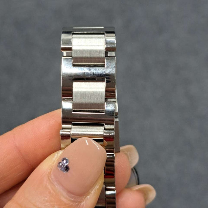 【WHOLESALES】
CARTIER
WE902073
Ballon Bleu de Cartier Watch
Box and Guarantee Card Included