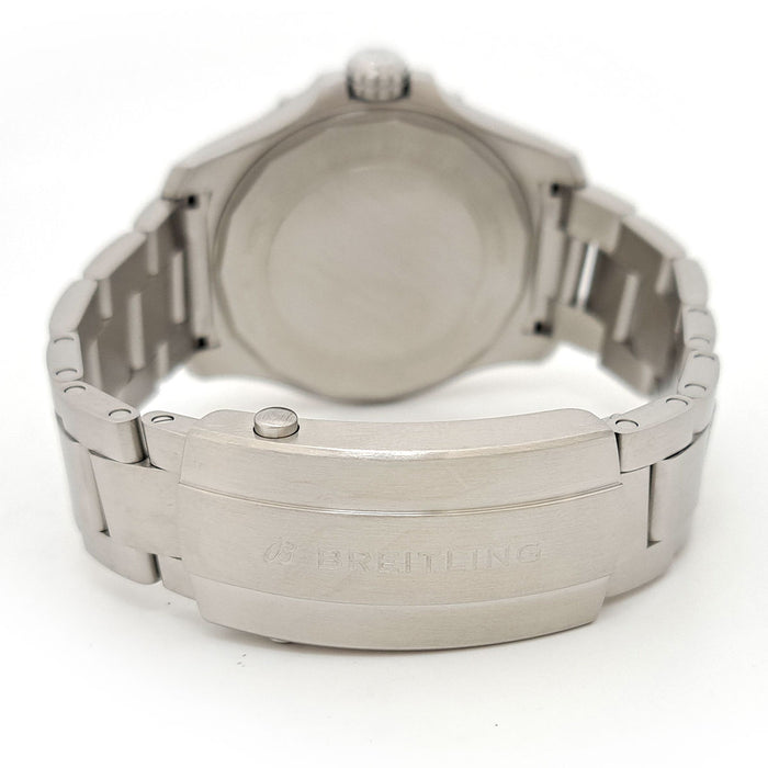 BREITLING 
Avenger Automatic GMT 44 
Avec boîte et papiers