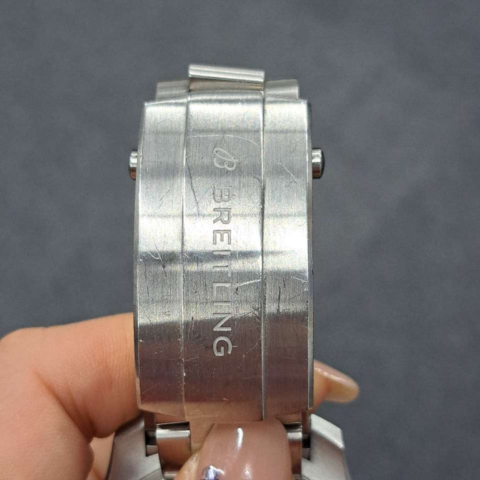 【WHOLESALES】
BREITLING
A32320
Box (damaged) Guarantee